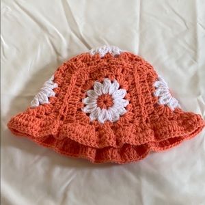 Crochet Daisy Bucket Hat
